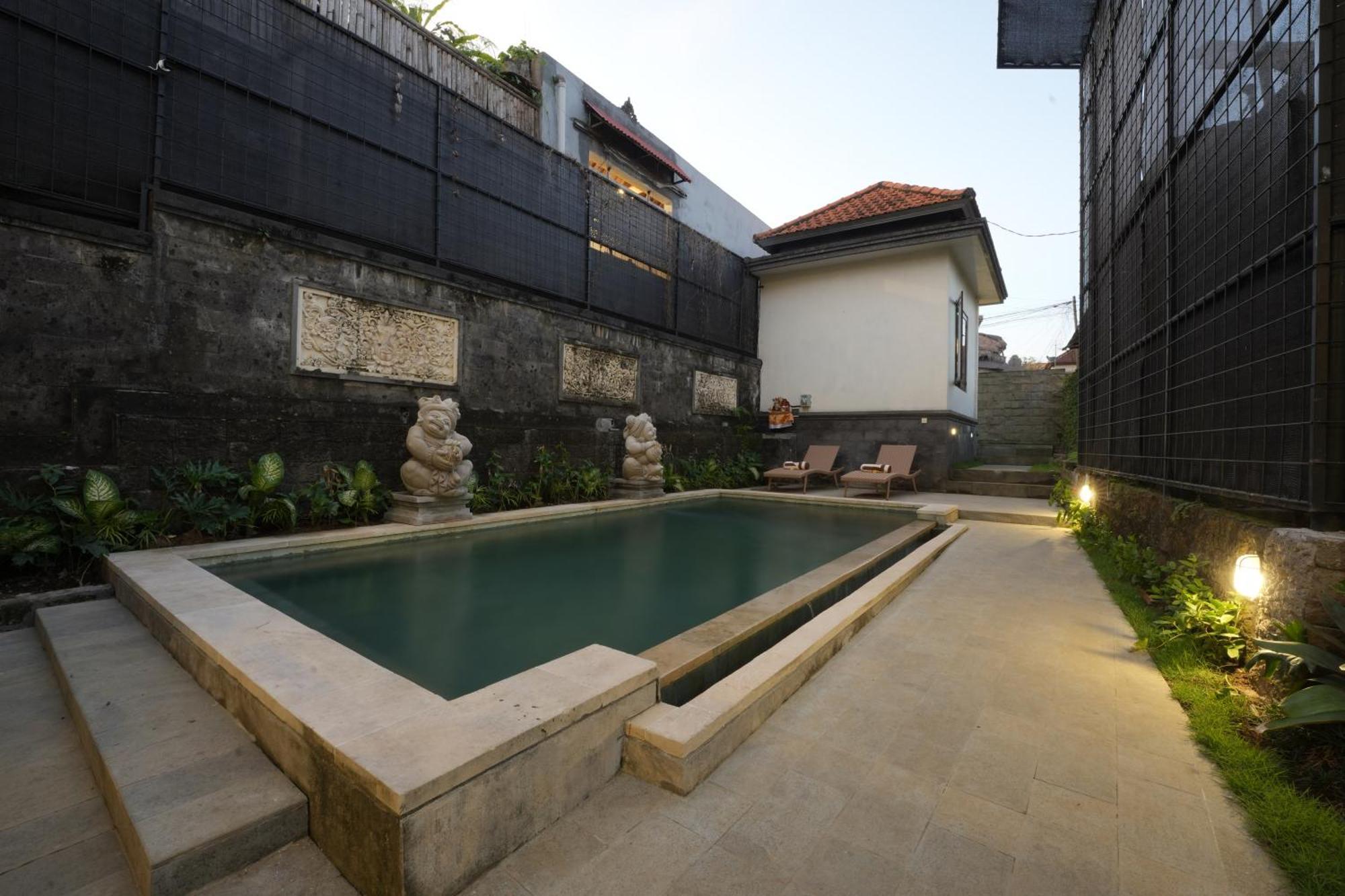 Winaka Ubud Luaran gambar